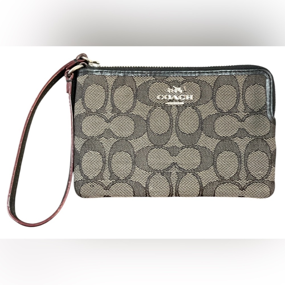 COACH Logo Corner Zip Wristlet w/Leather Strap & Zipper Trim ✨PRE-LOVED✨
